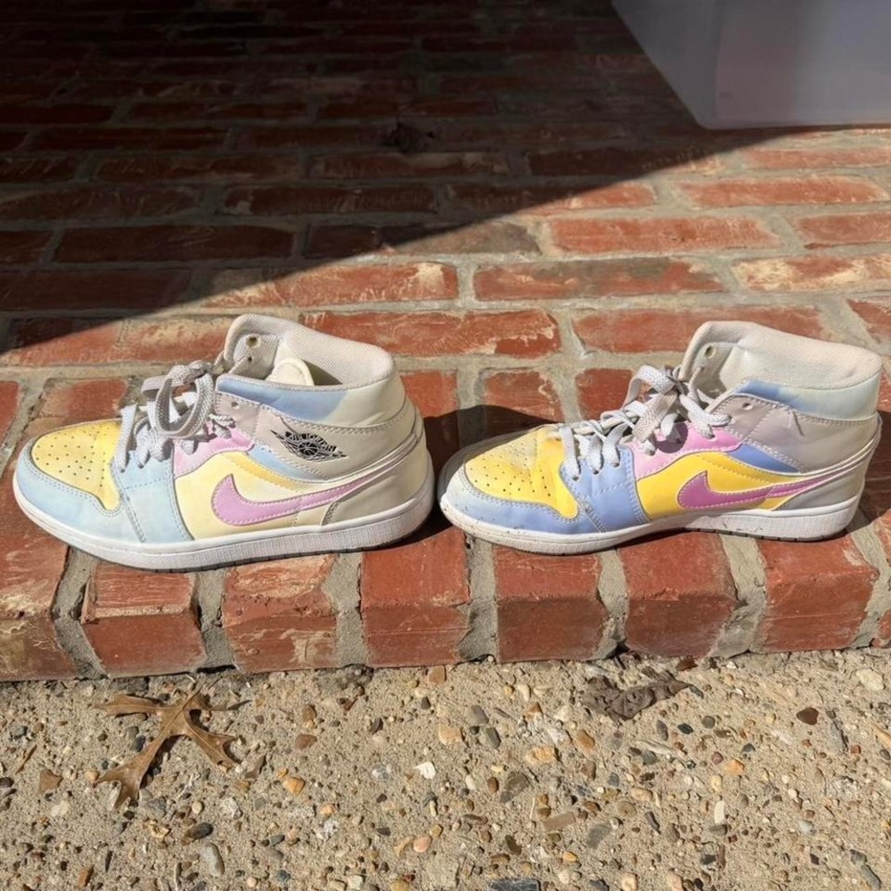 Jordan 1 UV reactive color changing Jordans RARE !  Sz 8‎